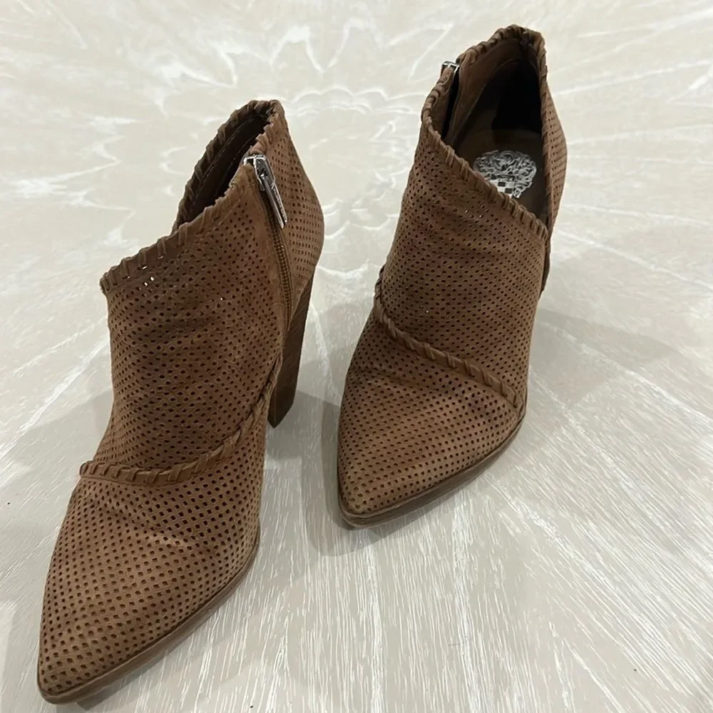 Vince Camuto Lamorna Seed Brown Asymmetrical Ankle Booties Boots 8